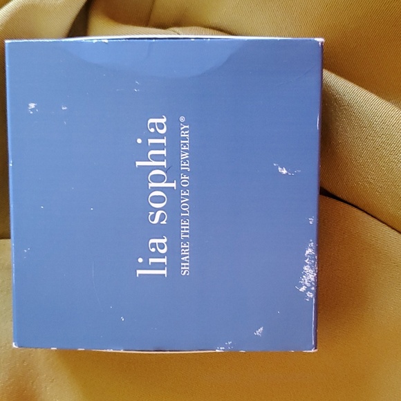 EUCIB Lia Sophia Mandela Necklace Adjustable with Ribbon Chain - Picture 6 of 6